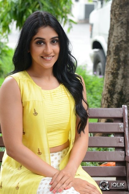 Regina-Cassandra-At-Jyo-Achyutananda-Movie-Success-Meet